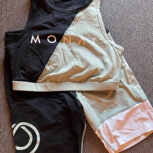Monat gym set size small